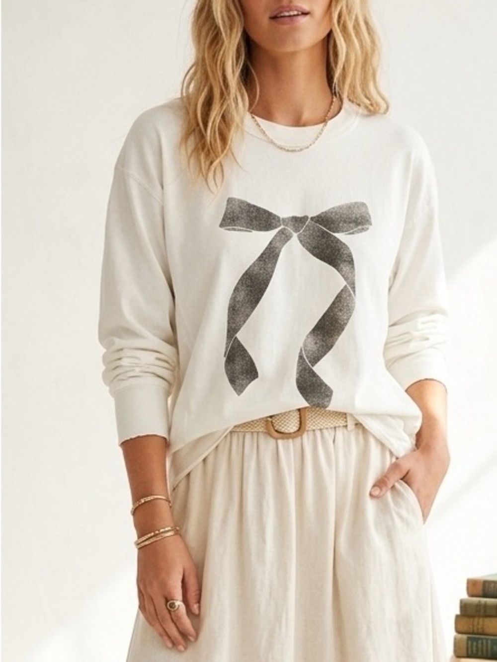 Aerie White Bow Graphic Oversized Long Sleeve Tee Size M